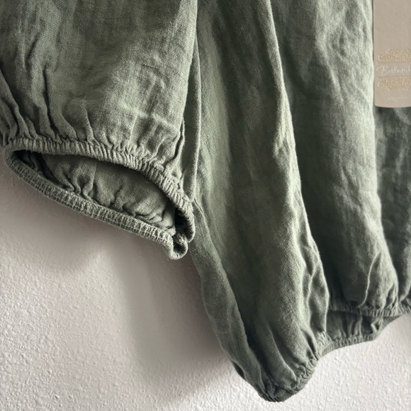 NWT Bellambra Made in Italy 100% Linen Oil Green Smocked Boho Puff Sleeve Top - Picture 3 of 9